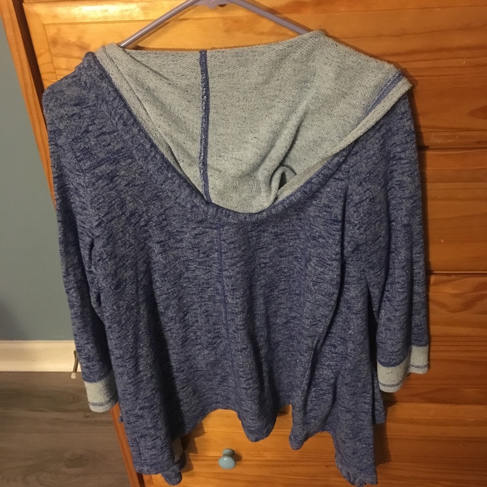 Cardigan - Picture 3 of 3